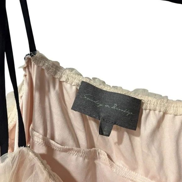 Sunday in Brooklyn Anthropologie Top - Picture 5 of 6